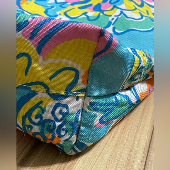 Lilly Pulitzer For Estée Lauder Colorful Floral Print Canvas Tote Bag. - Picture 6 of 15